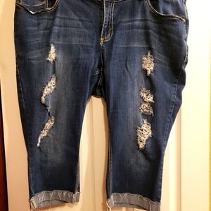 Womens Plus size capri jeans